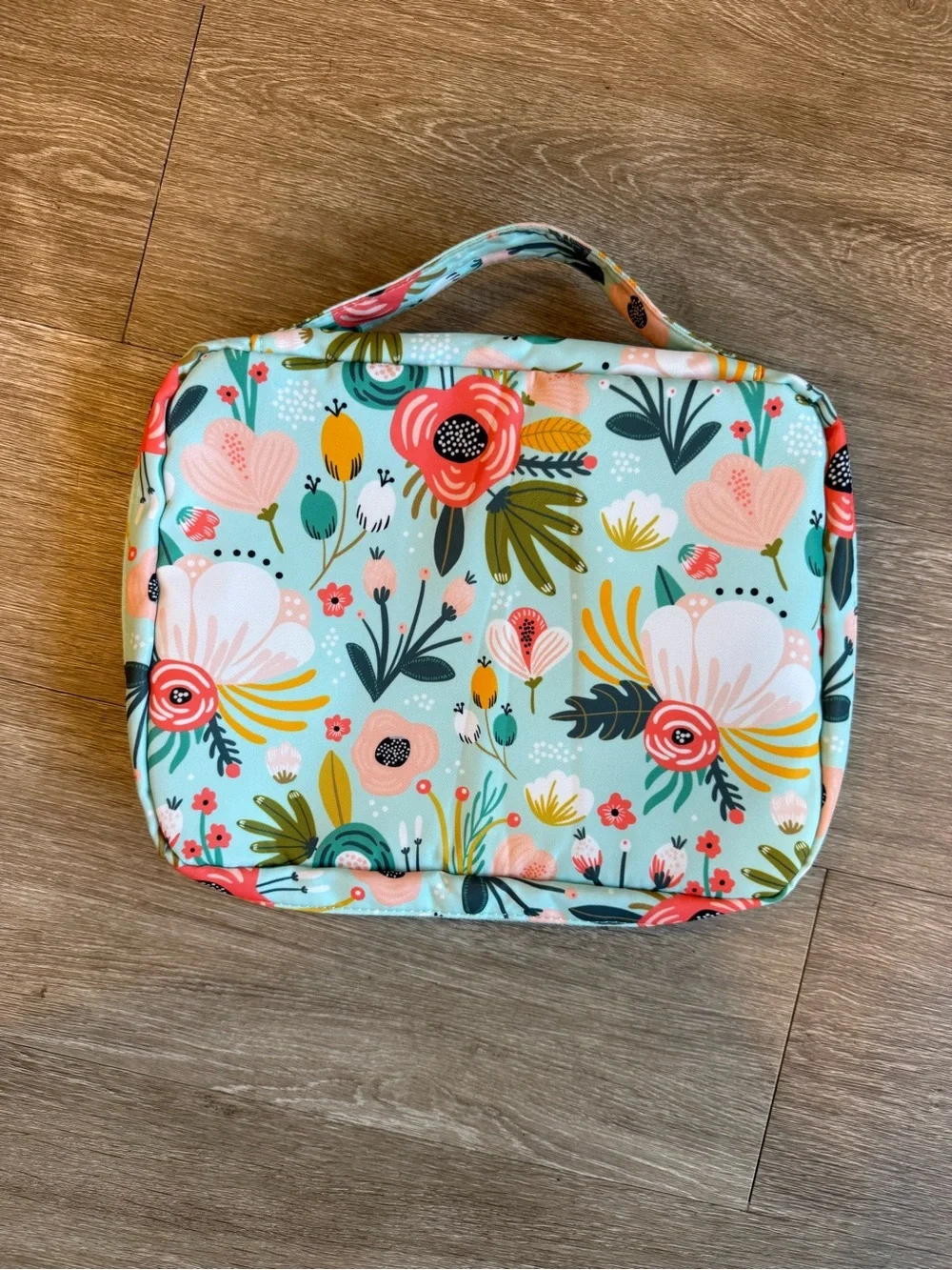 The Unbranded Brand mint floral